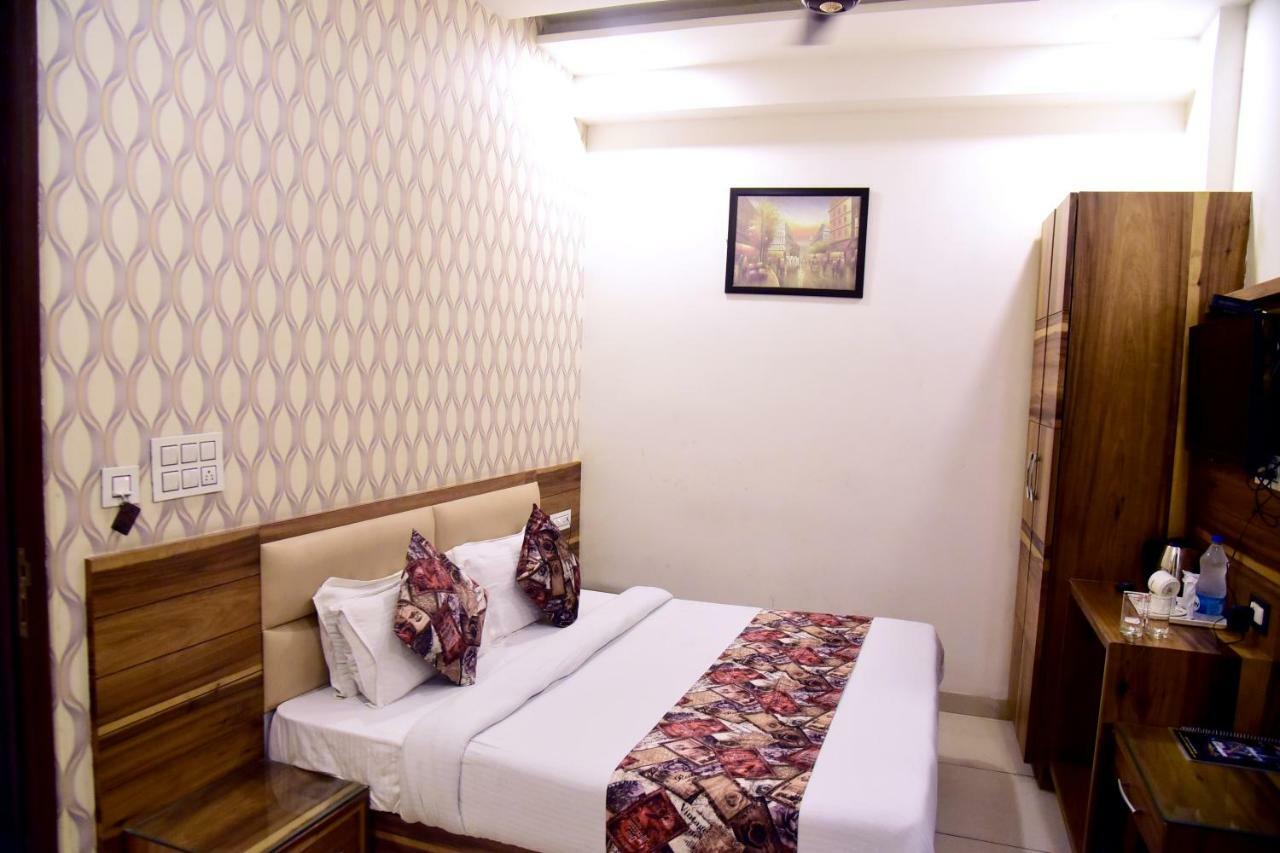 Hotel Ds Inn Amritsar Buitenkant foto