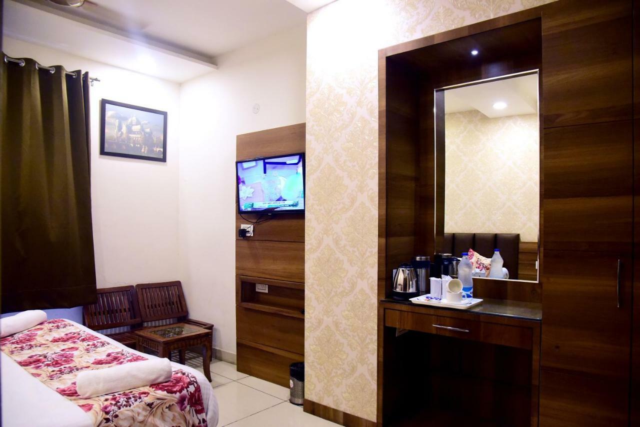 Hotel Ds Inn Amritsar Buitenkant foto