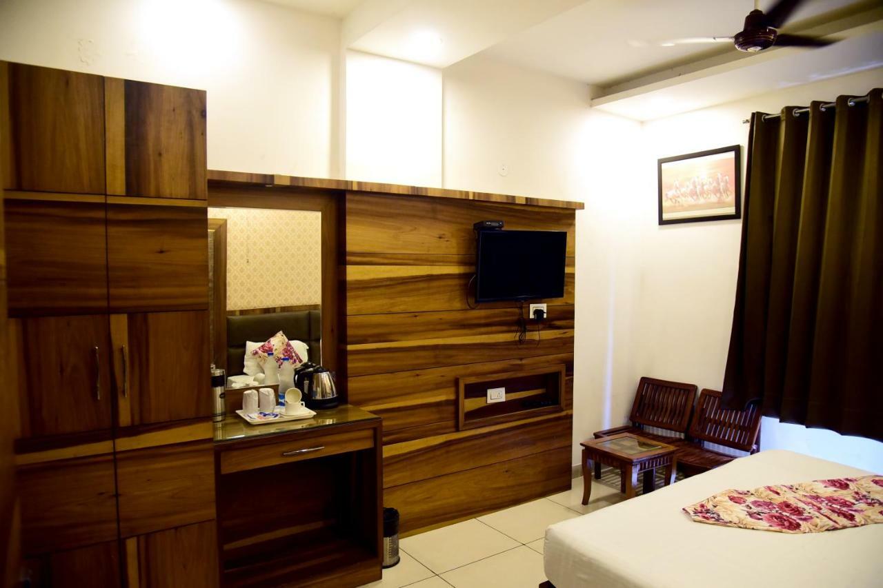 Hotel Ds Inn Amritsar Buitenkant foto